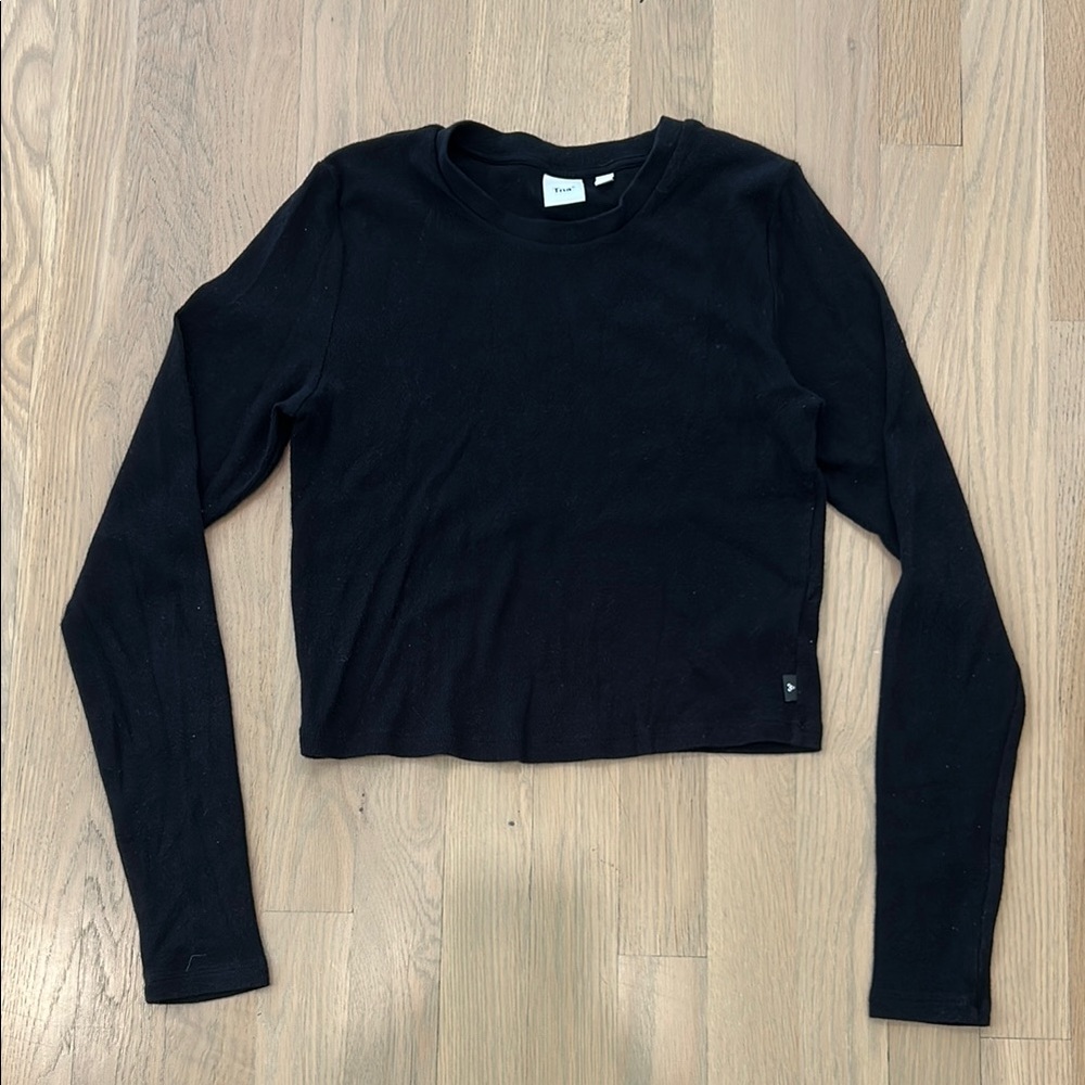 Aritzia TNA long sleeve ribbed black crop top